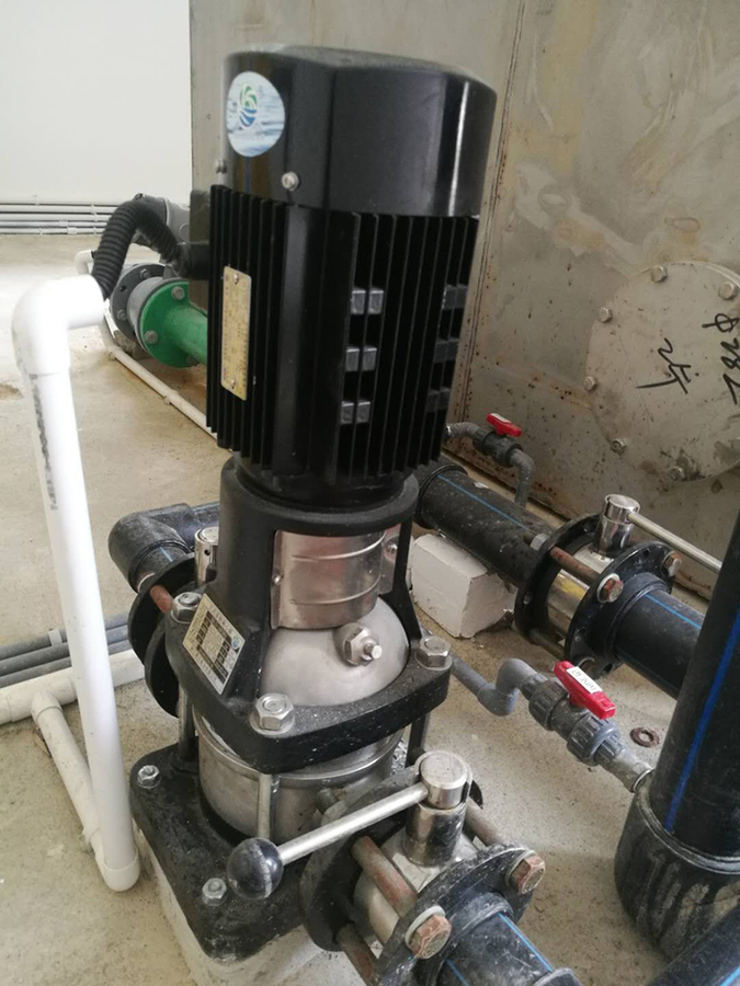 进水增压泵.jpg